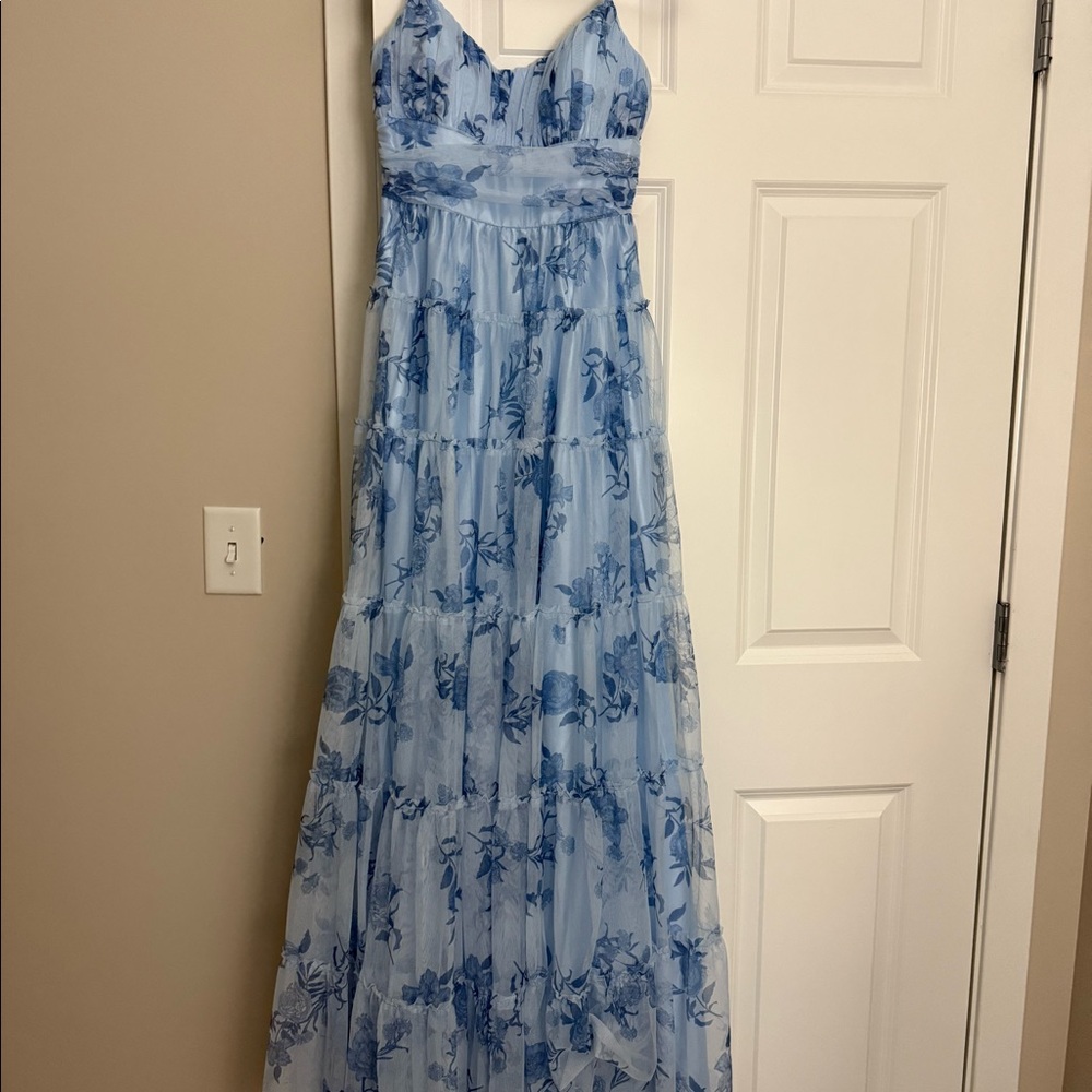 Beautiful blue floral dress that is perfect as a wedding guest or formal